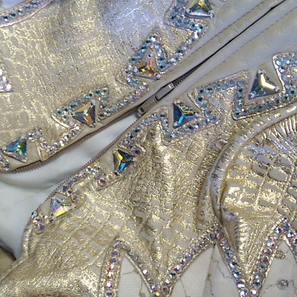 Absolutely Beautiful Gold Multicolored Jeweled Ja… - image 6